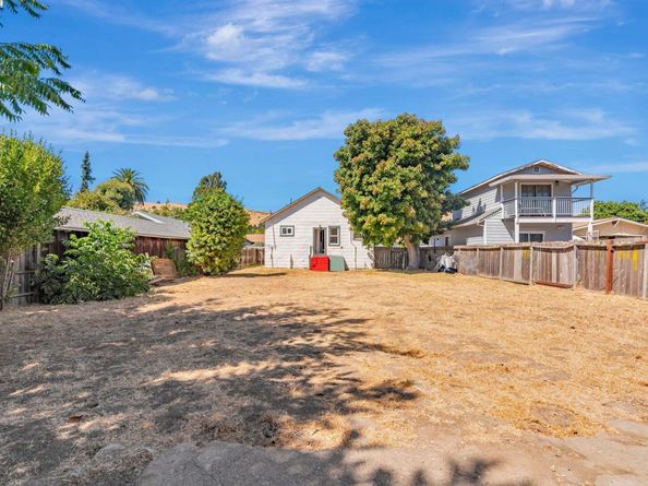 37373 3rd St, Fremont CA 94536