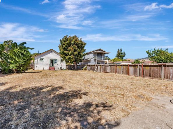37373 3rd St, Fremont CA 94536