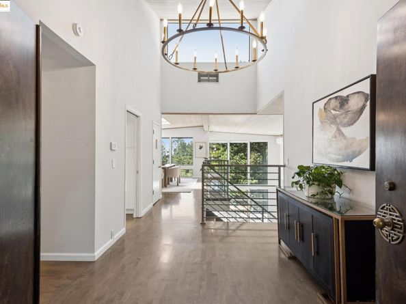 2861 Chelsea Drive, Oakland CA 94611