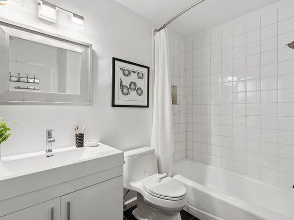 2861 Chelsea Drive, Oakland CA 94611