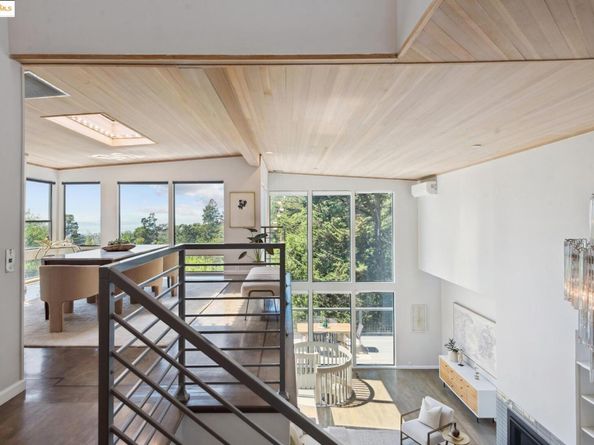 2861 Chelsea Drive, Oakland CA 94611