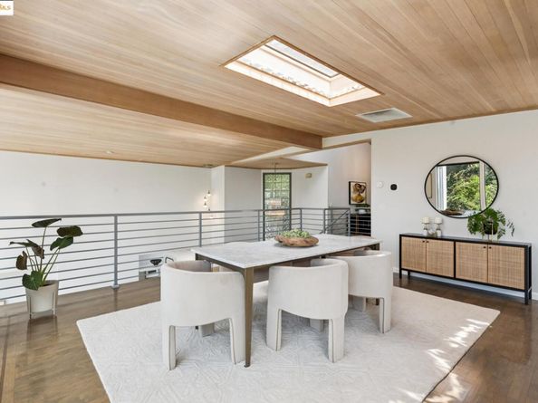 2861 Chelsea Drive, Oakland CA 94611