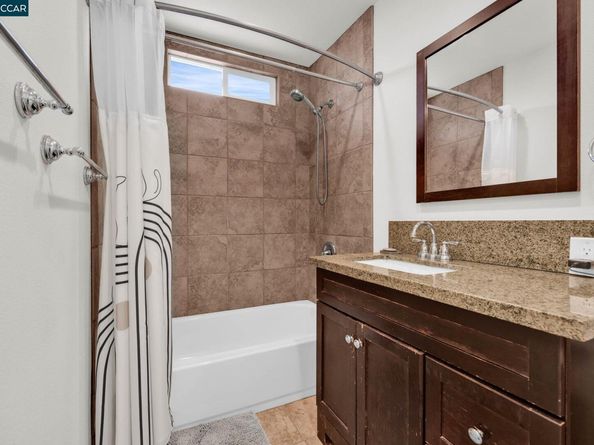 121 School Ln, Walnut Creek CA 94597