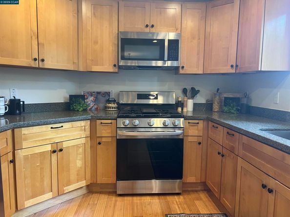 121 School Ln, Walnut Creek CA 94597