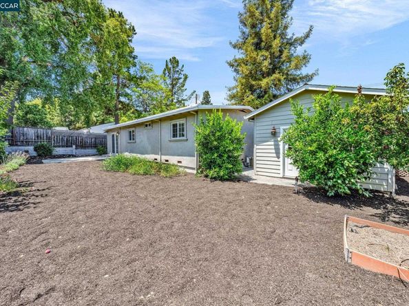 121 School Ln, Walnut Creek CA 94597