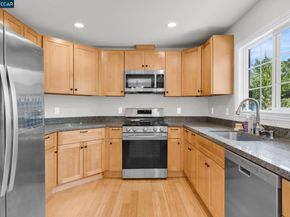 121 School Ln, Walnut Creek CA 94597