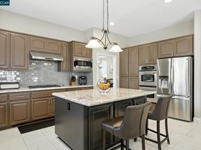 4362 Lynn Dr, Concord CA 94518