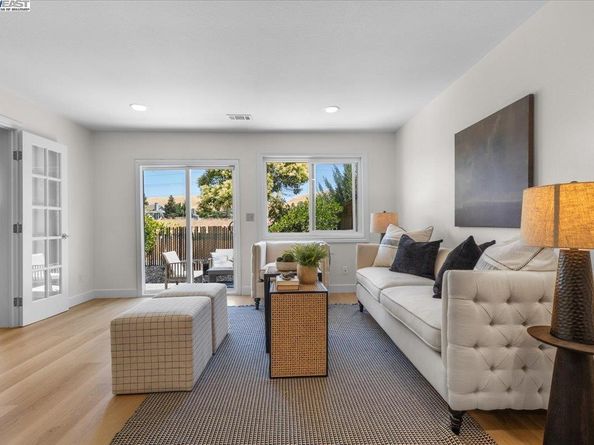 8351 Mulberry Pl, Dublin CA 94568