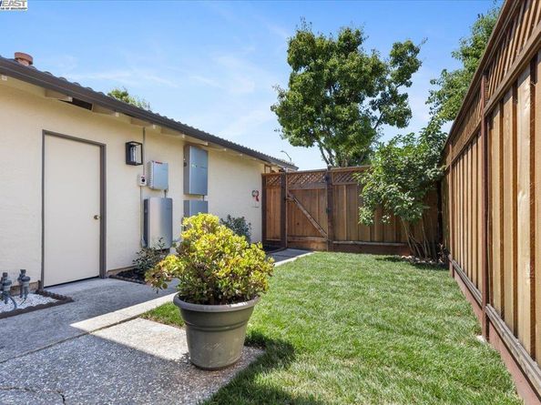 8351 Mulberry Pl, Dublin CA 94568