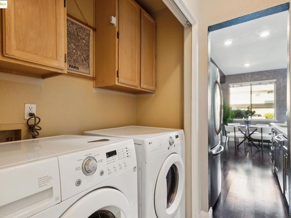 215 Lakeshore Ct, Richmond CA 94804