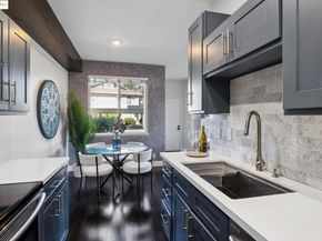 215 Lakeshore Ct, Richmond CA 94804