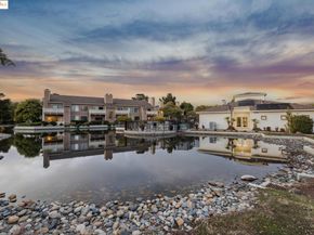 215 Lakeshore Ct, Richmond CA 94804