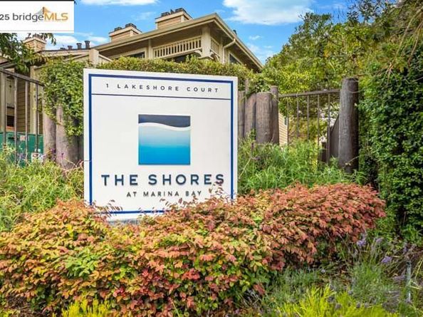 215 Lakeshore Ct, Richmond CA 94804