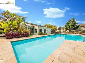 215 Lakeshore Ct, Richmond CA 94804