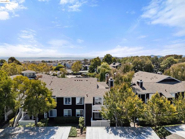 166 Bayside Ct, Richmond CA 94804