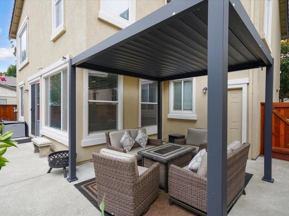 5884 Cedarwood Cmn, Livermore CA 94550
