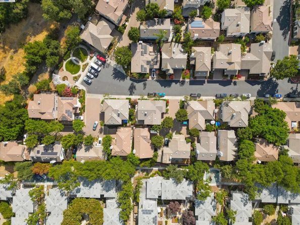 5884 Cedarwood Cmn, Livermore CA 94550