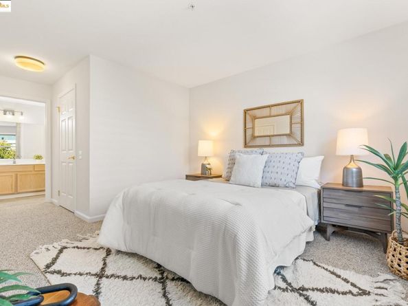 555 10Th St 315, Oakland CA 94607