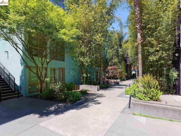 1201 Pine St 315, Oakland CA 94607