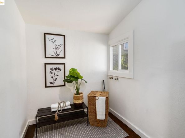 3661 Loma Vista, Oakland CA 94619
