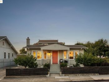 3661 Loma Vista