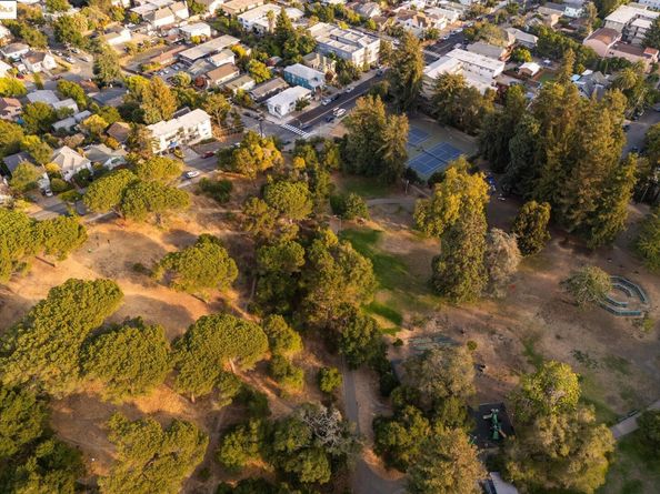3661 Loma Vista, Oakland CA 94619