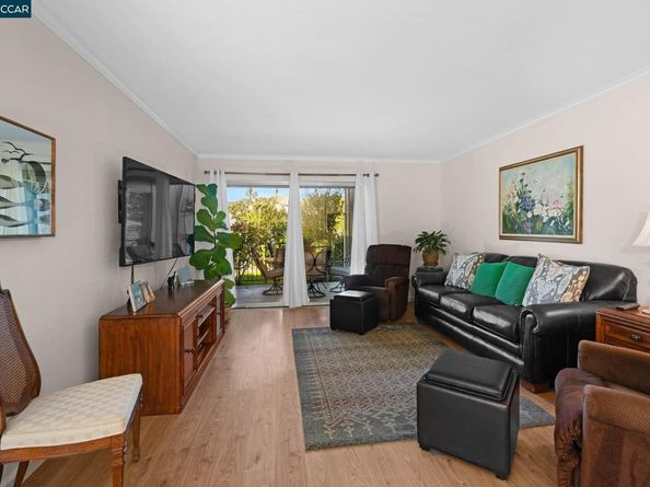 703 Terra California 6, Walnut Creek CA 94595