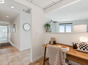 423 7th ST 909, Oakland CA 94607