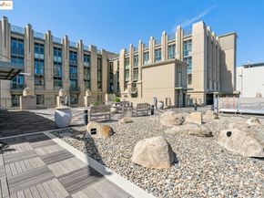 423 7th ST 909, Oakland CA 94607
