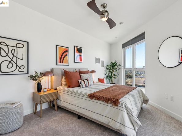423 7th ST 909, Oakland CA 94607