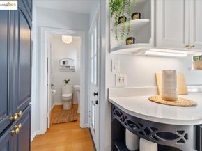 4401 Harbord Dr, Oakland CA 94618