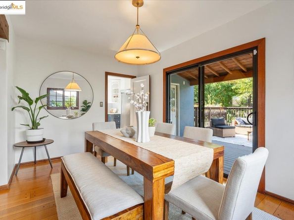 4401 Harbord Dr, Oakland CA 94618
