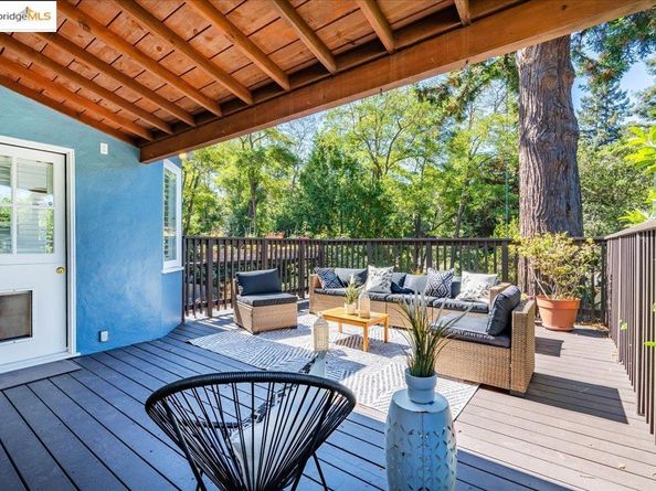 4401 Harbord Dr, Oakland CA 94618