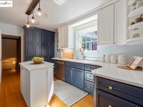 4401 Harbord Dr, Oakland CA 94618