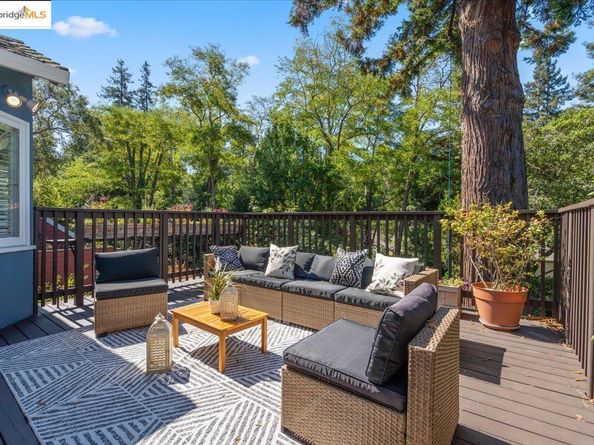 4401 Harbord Dr, Oakland CA 94618