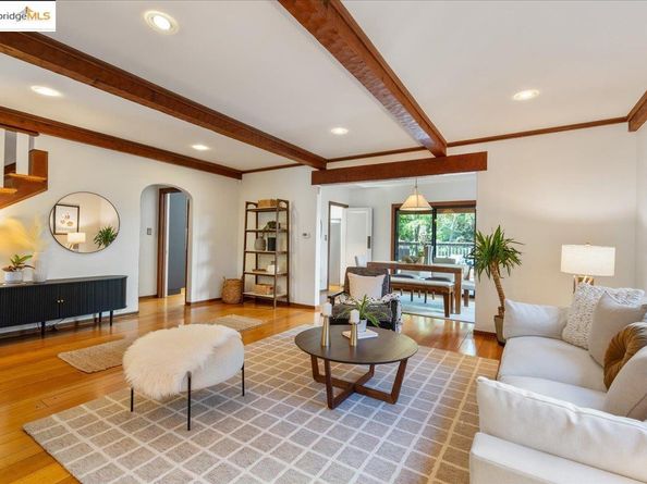 4401 Harbord Dr, Oakland CA 94618