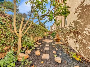 5160 Waggle Ct, Richmond CA 94806