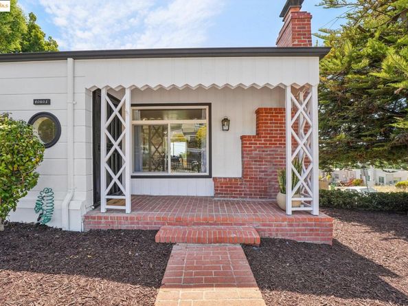 10601 Sheldon St, Oakland CA 94605