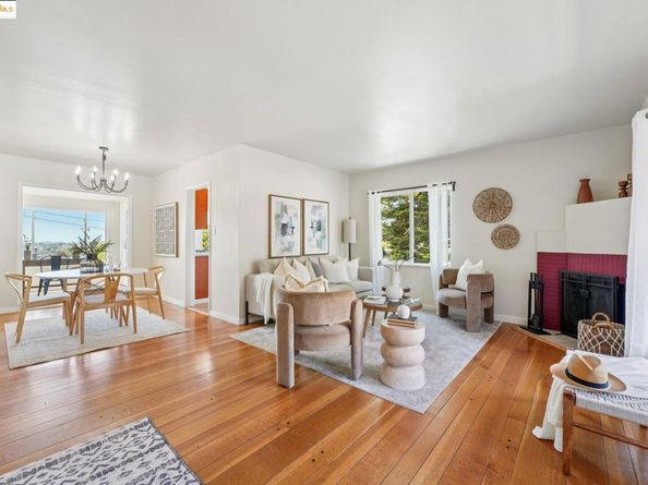 10601 Sheldon St, Oakland CA 94605