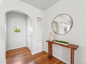 10601 Sheldon St, Oakland CA 94605