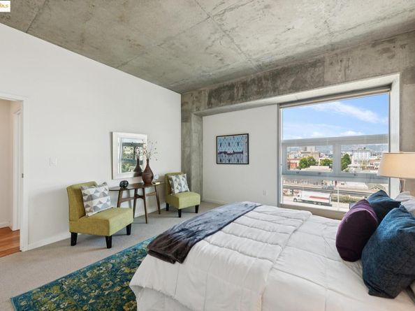 428 Alice St. 817, Oakland CA 94607