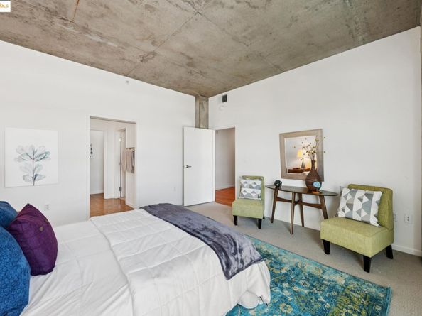 428 Alice St. 817, Oakland CA 94607