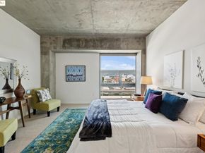 428 Alice St. 817, Oakland CA 94607