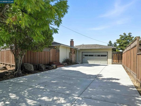 31139 Chicoine Ave, Hayward CA 94544