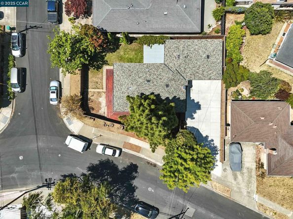 31139 Chicoine Ave, Hayward CA 94544