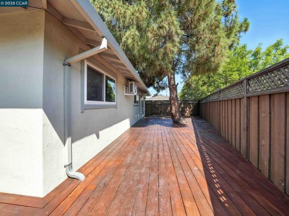 31139 Chicoine Ave, Hayward CA 94544