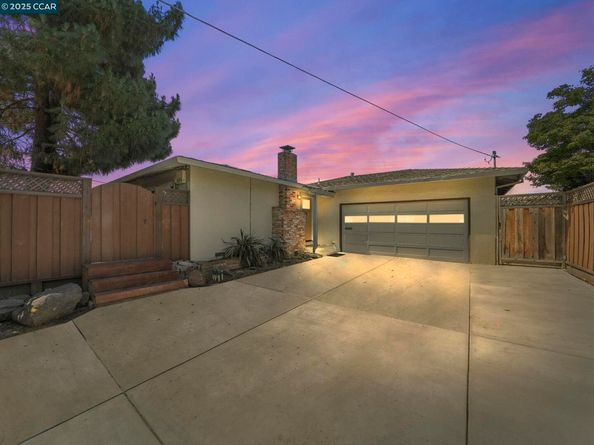 31139 Chicoine Ave, Hayward CA 94544