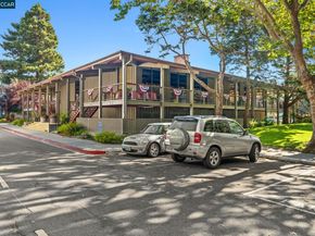 9 Commodore Dr A208, Emeryville CA 94608