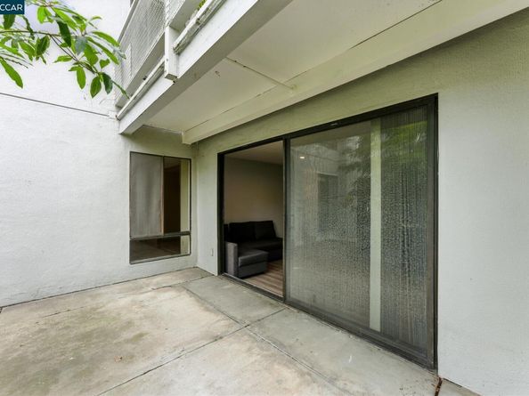 9 Commodore Dr A208, Emeryville CA 94608