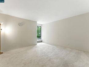 9 Commodore Dr A208, Emeryville CA 94608